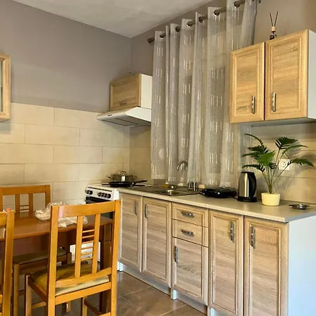 Apartment & Vasiliki *