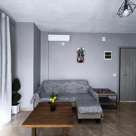 & Vasiliki Apartment *