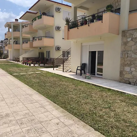 & Vasiliki Kallithea (Chalkidiki)