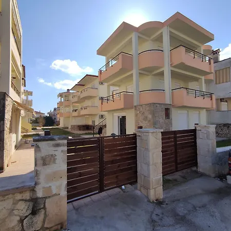 & Vasiliki * Kallithea (Chalkidiki)