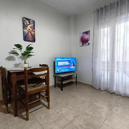 & Vasiliki Apartment *